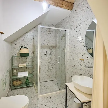 Porta No Bed & Breakfast