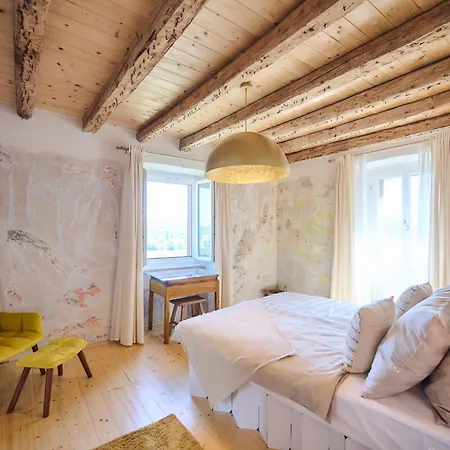 Porta No Bed & Breakfast *