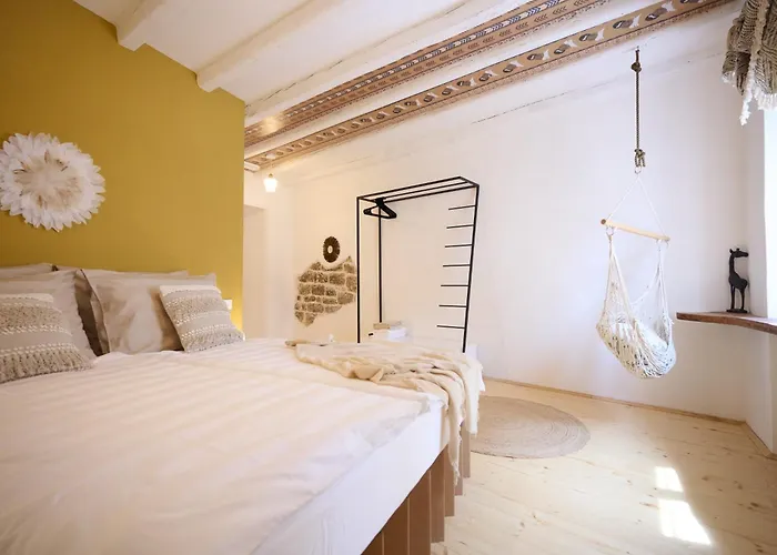 Porta No Bed & Breakfast