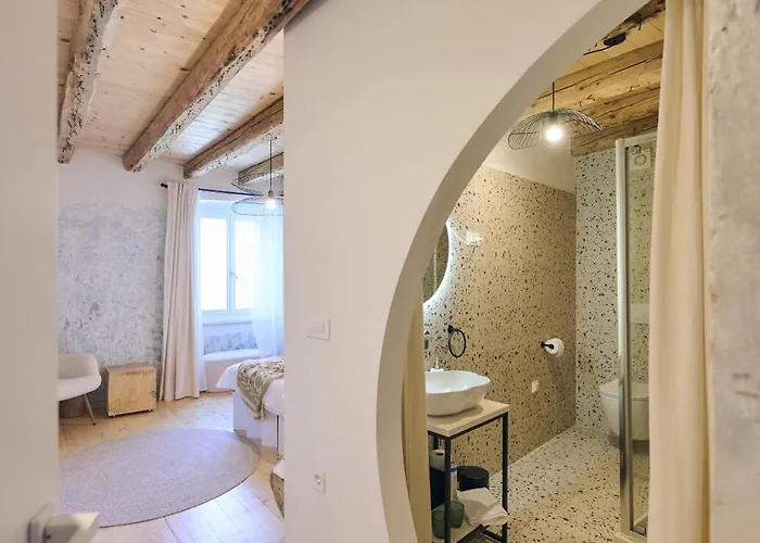 Porta No Bed & Breakfast 3*